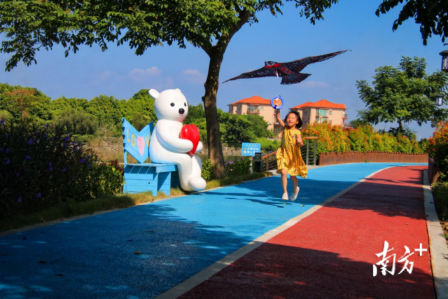 活动方将规划三公里少年儿童和六公里成人越野线路。